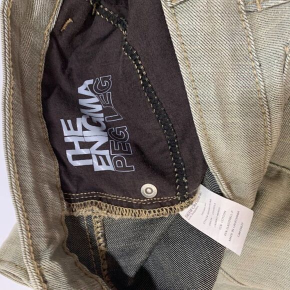 Serfontaine Los Angeles The Enigma Peg Leg Light Wash Jean - Picture 4 of 6